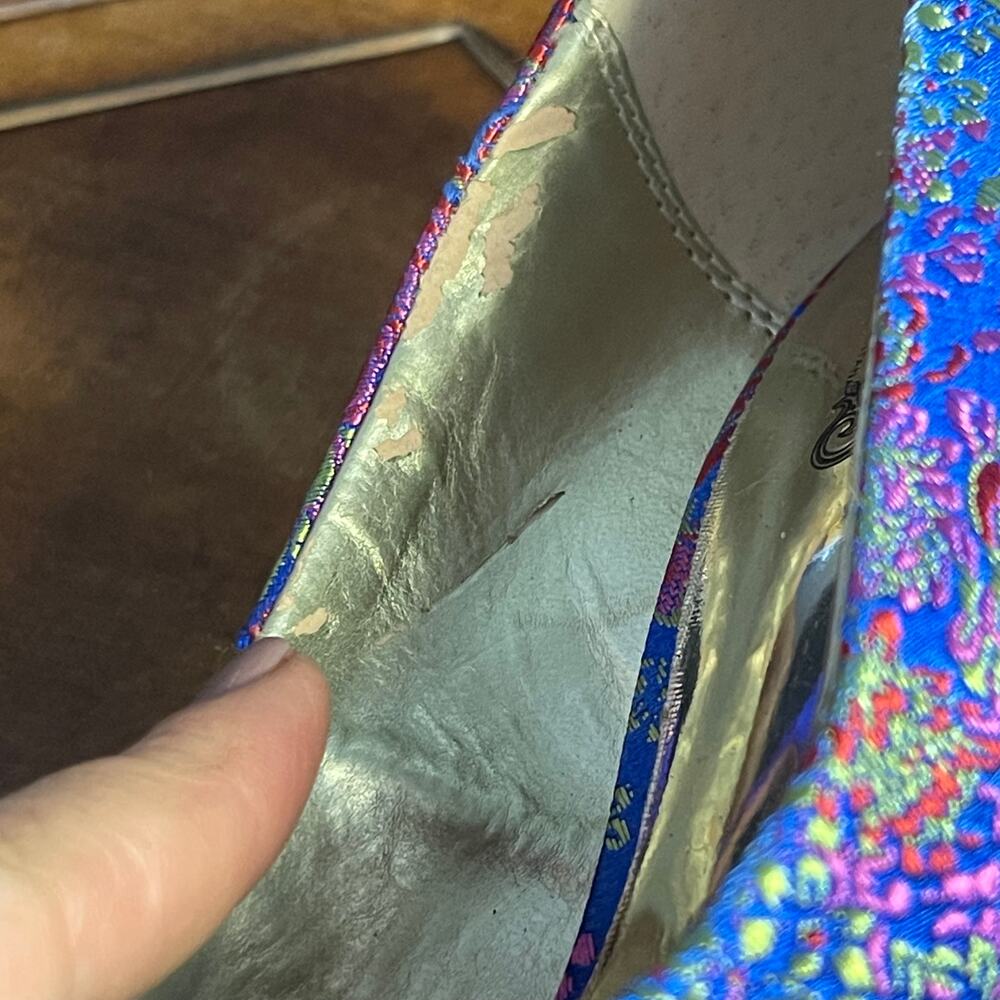 NWTO CARLOS by Carlos Santana Iridescent Embroidered Pump Stiletto SZ 7 - Picture 5 of 10